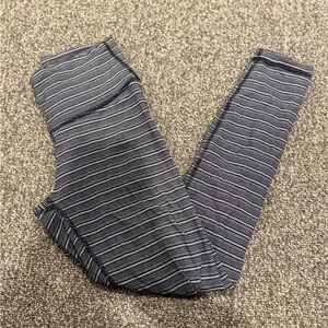 lululemon athletica ankle length Striped Black and Gray Leggings
